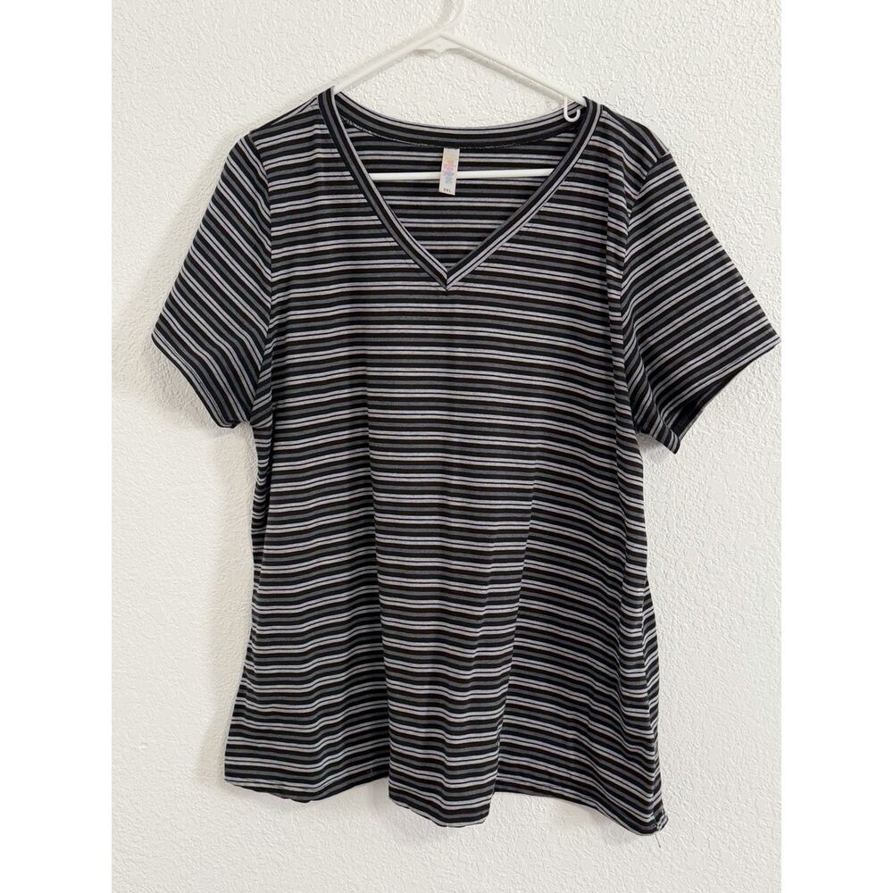 LuLaRoe Women’s Plus Size 3X Stripped Black Gray Short Sleeve V-Neck Blouse